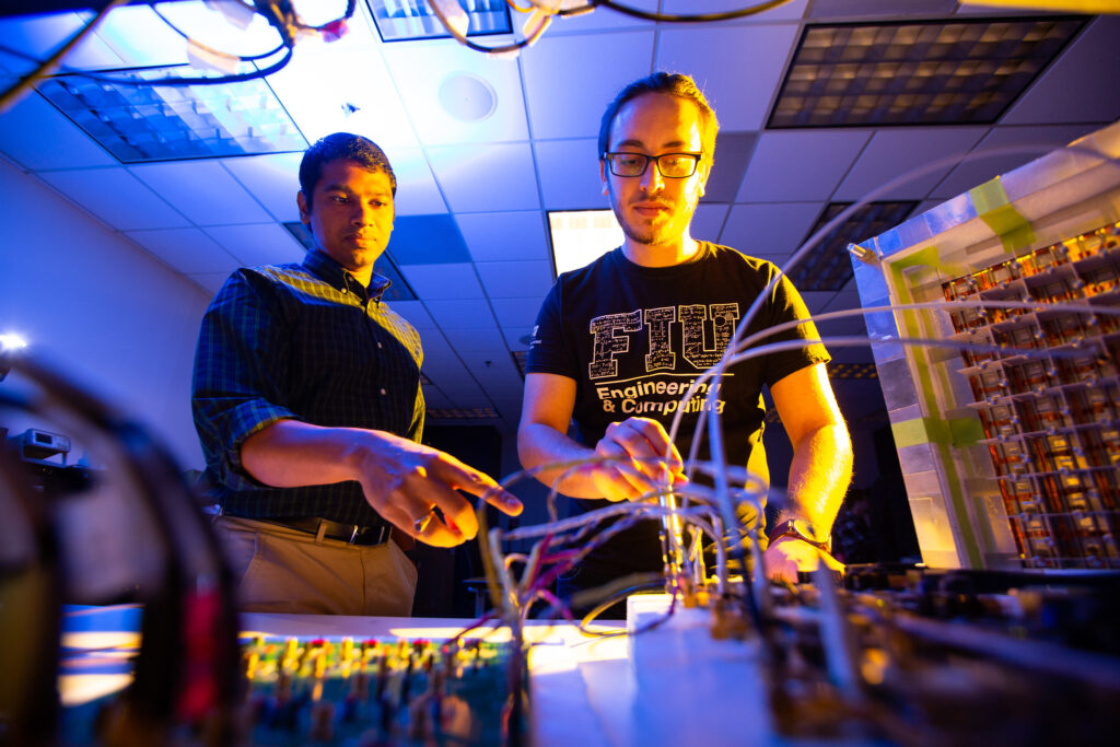 Students learn to innovate in the Engineering and Computing Laboratories